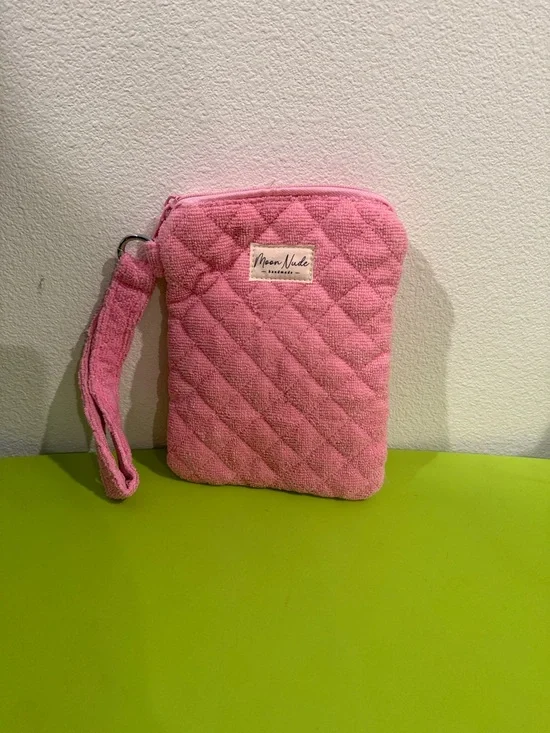 Moon Nude Candy e-reader pouch - Picture 2 of 2